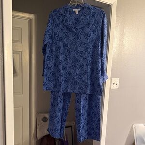 Midnight by Carole Hochman Navy Floral Pajama Top